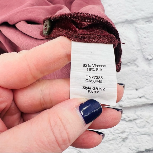 Madewell Velvet Burgundy Size Large Velvet Velour Top Tulip Hem Short Sleeve - Picture 5 of 8